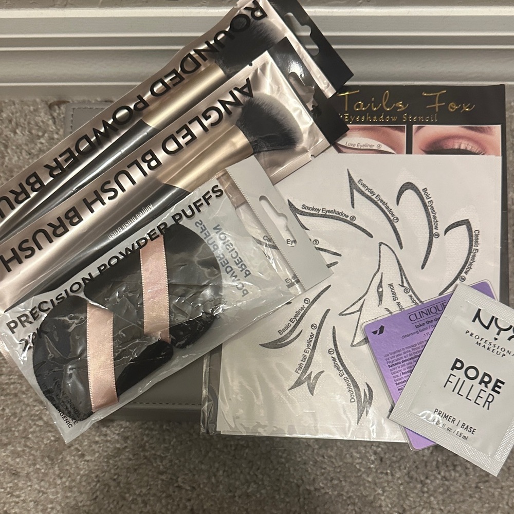 NYX Pore Filler with Brush and Puff Set